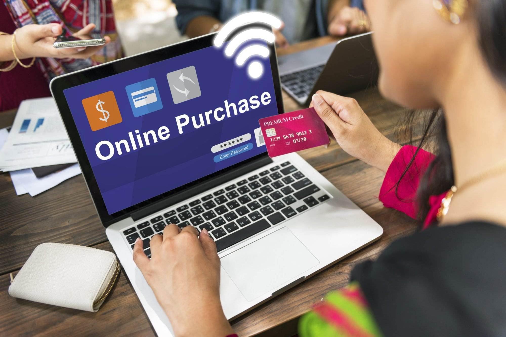 Rëndësia e platformave online për marketing, shitje dhe komunikim.